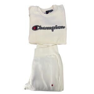 NWT Champion Cream Set